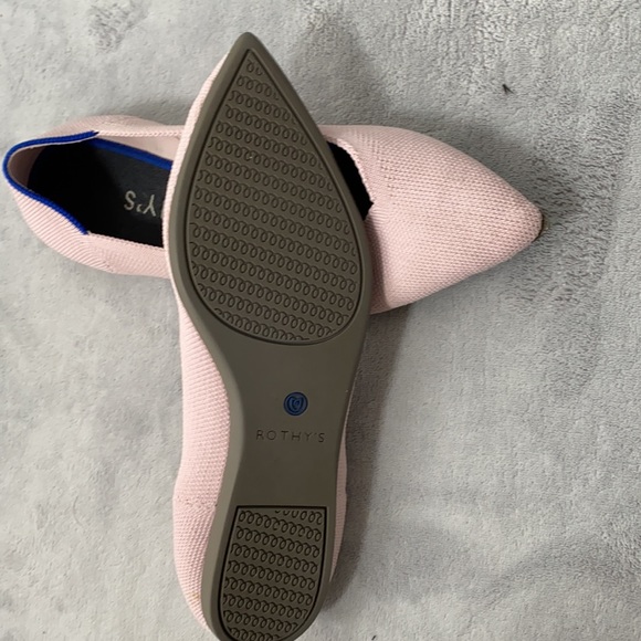 Rothys The Point In Petal Pink - Picture 4 of 6